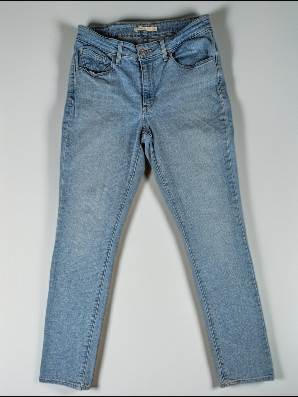 Levi's Classic Mid Rise Skinny Jeans Women's 10 Light Wash Blue‎